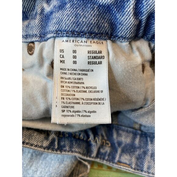 AMERICAN EAGLE Curvy 90s Straight Denim Blue Jeans Sz 00 Distressed Med Wash - Picture 7 of 13
